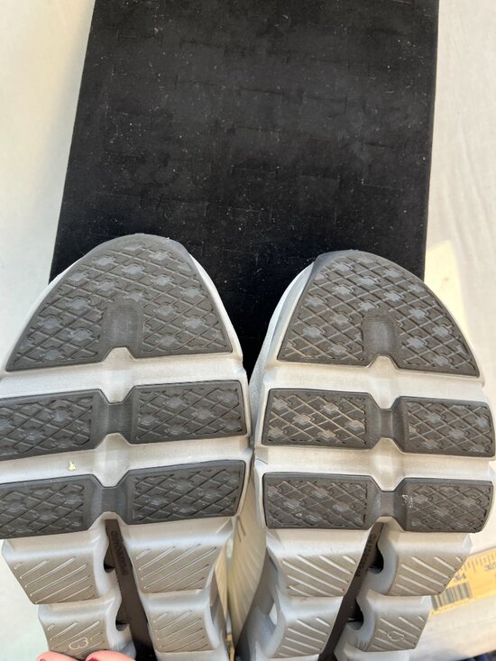 On Cloudswift 3 White Grey Men’s Running Shoes 11M Flawed main image 11